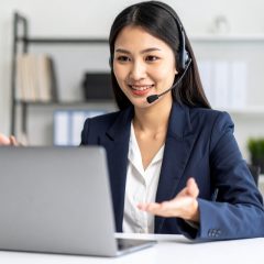 インサイドセールスは、リードナーチャリングや長期的な関係性構築、顧客情報の蓄積、マーケティングオートメーションの活用など、アポイント獲得だけでなく見込み顧客の育成やフィールドセールスへの引き渡しまで幅広い役割を担い、kpiやkgiを基に成果を評価する営業部門の重要な存在。btob企業での営業活動効率化や受注率向上、部隊の分業体制強化などが期待されている