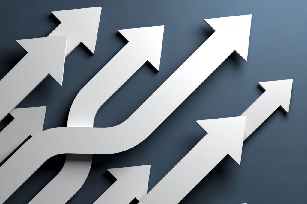 2024年以降、顧客関係管理とデータ分析を重視したマーケティング戦略により、クロスセルと値上げ戦略でエコノミクス指標を改善し、見込み客の育成から売上と頻度を増やす手法が普及している。継続率を高め顧客満足度を向上させる特典提供や、データドリブンな価値の可視化により成功体験を積み重ね、ロイヤルカスタマーを獲得する。btobやlife分野の成功事例では、売上原価と平均単価(customer acquisition cost)を最適化し、カスタマーサクセスとsfaの自動化で傾向を把握し契約期間を延ばす取り組みが成果を上げている